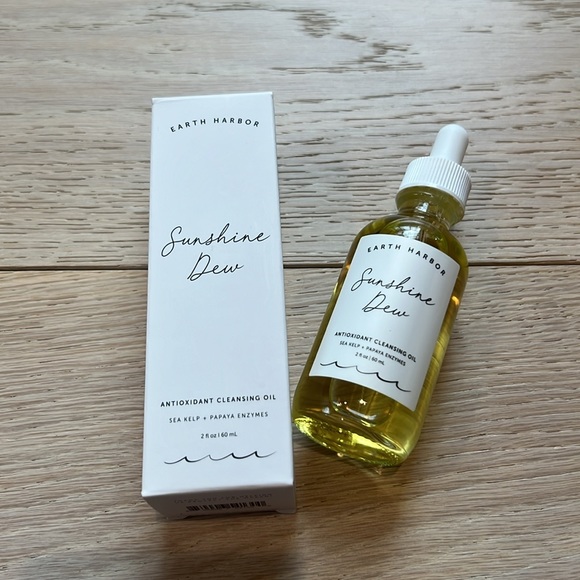 Earth Harbor Sunshine Dew Antioxidant Cleansing Oil - Picture 2 of 8